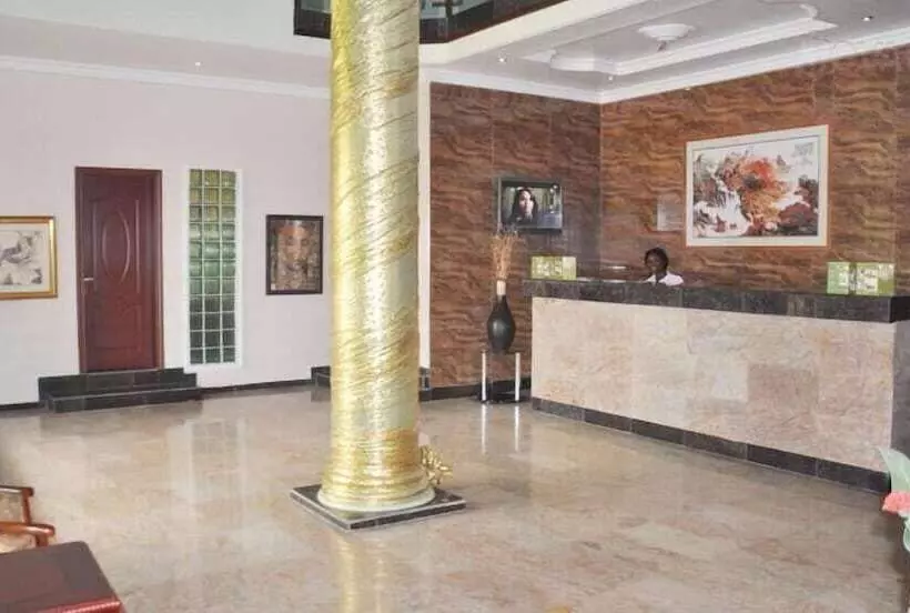 هتل Denami Suites