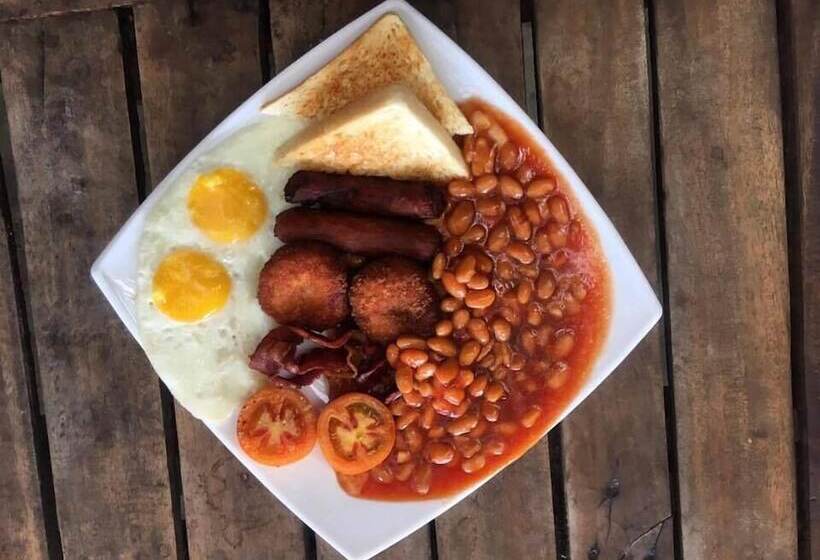 Outpost Hostel   Coron   Adults Only