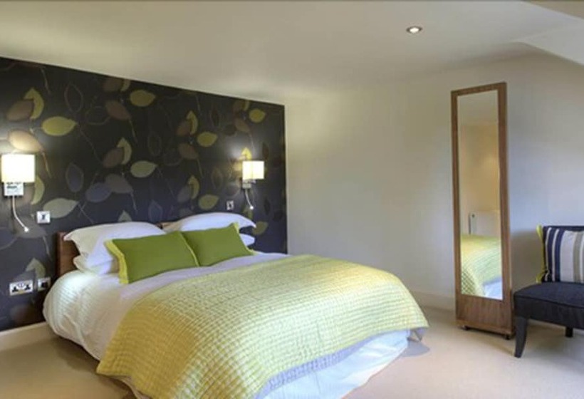 Clarendon Luxury Apartments