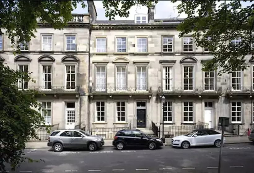 Clarendon Luxury Apartments