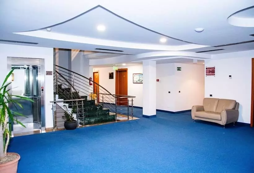 호텔 Airport Tirana