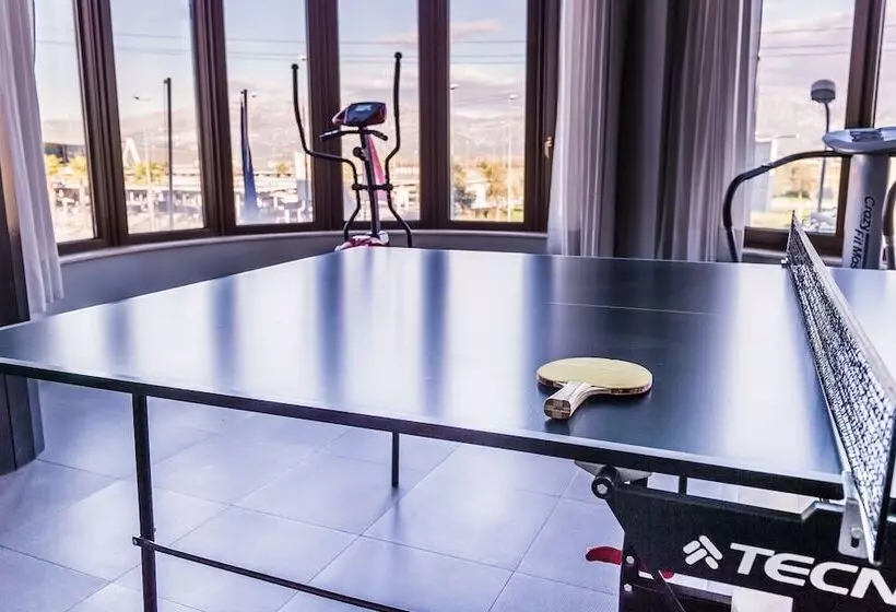 호텔 Airport Tirana