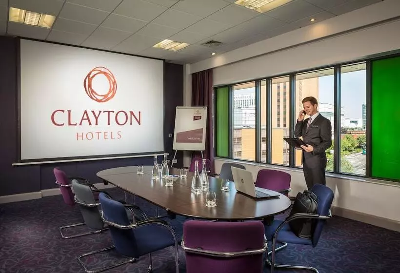 Clayton Hotel Cardiff
