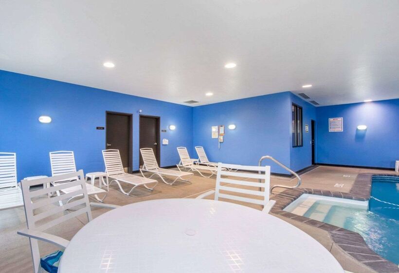 호텔 Comfort Suites Altoona