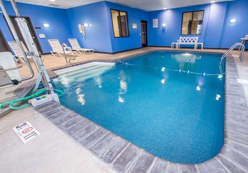 호텔 Comfort Suites Altoona