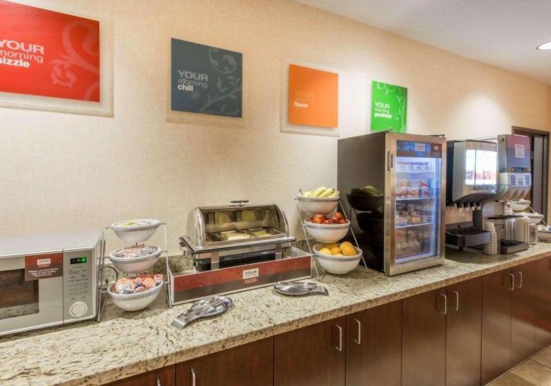 호텔 Comfort Suites Altoona