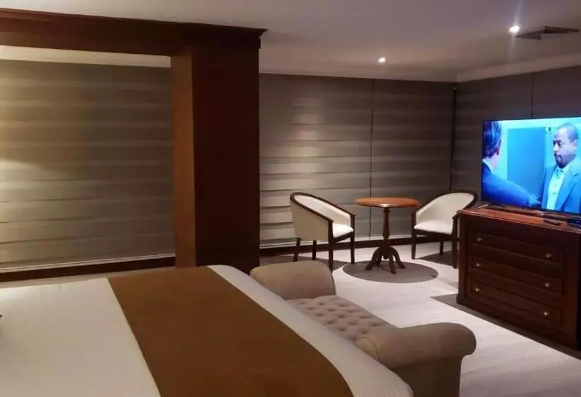 Отель Emperador