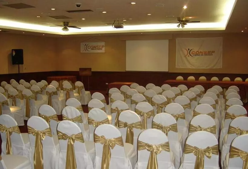 Отель Emperador