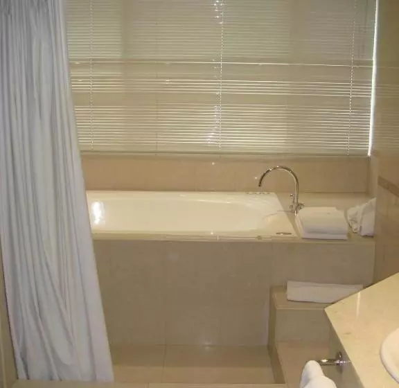 Отель Emperador