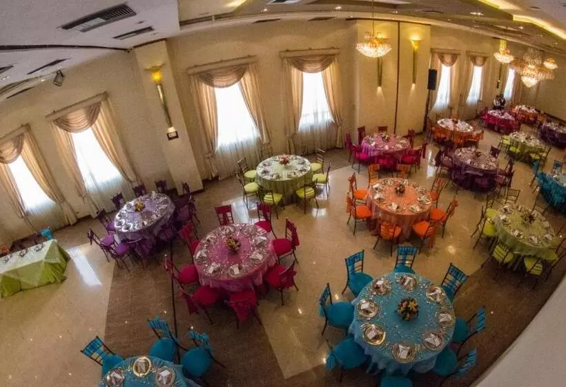 Отель Emperador