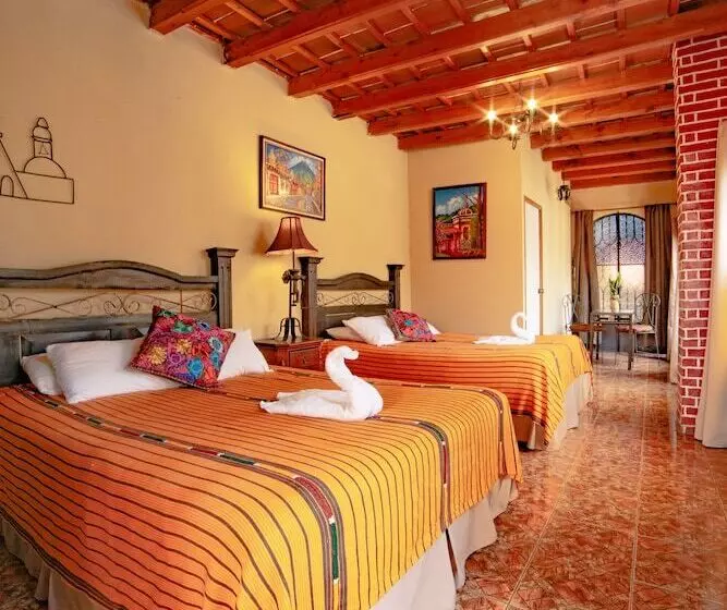 هتل Gran Plaza Euromaya