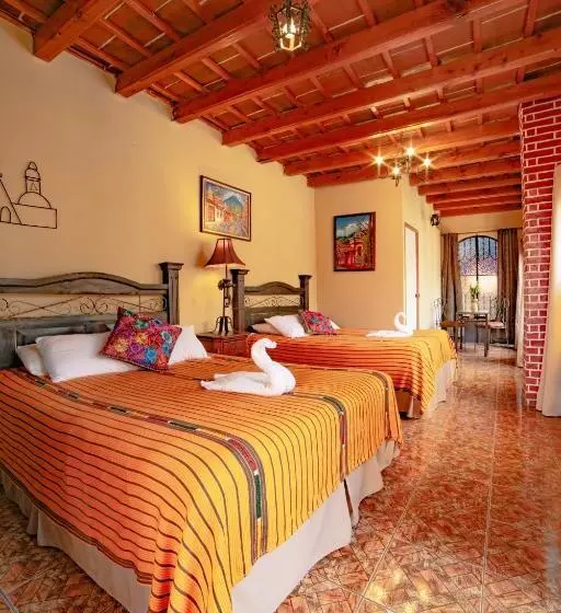 هتل Gran Plaza Euromaya