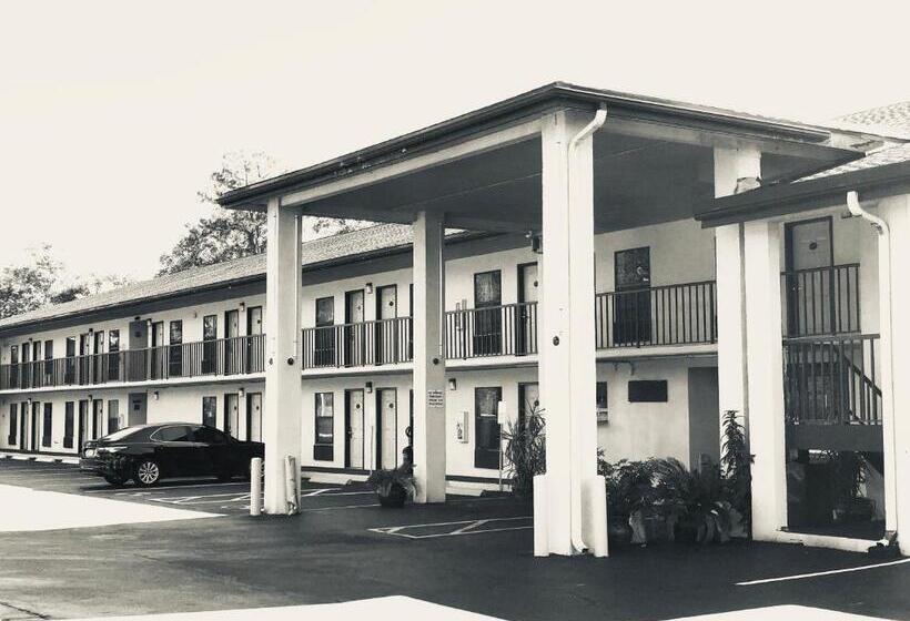 酒店 High Springs Inn