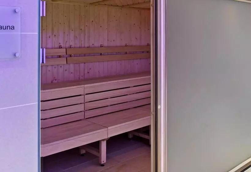 ホテル Leonardo Royal  London Tower Bridge