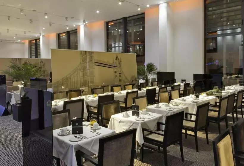 ホテル Leonardo Royal  London Tower Bridge