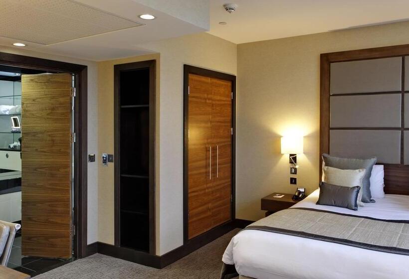 هتل Leonardo Royal  London Tower Bridge