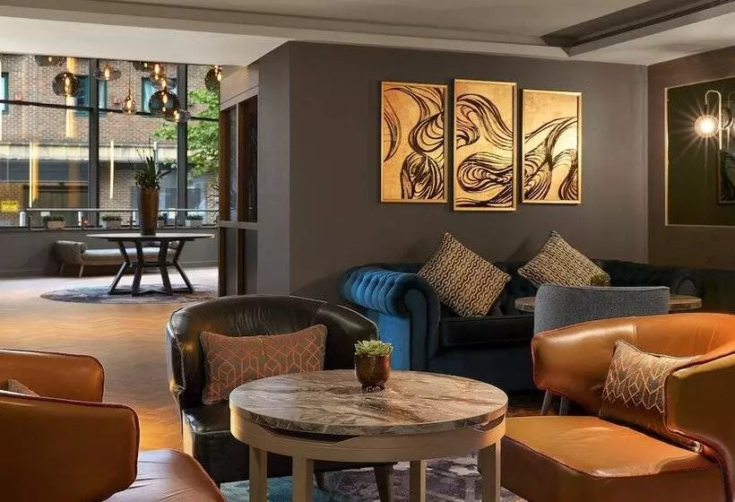 ホテル Leonardo Royal  London Tower Bridge