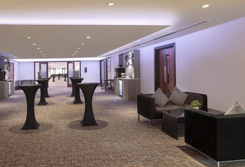 هتل Leonardo Royal  London Tower Bridge