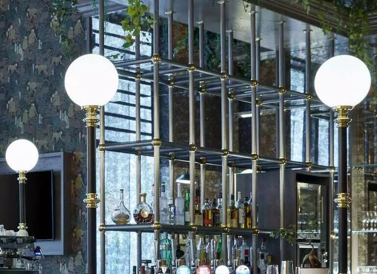 ホテル Leonardo Royal  London Tower Bridge