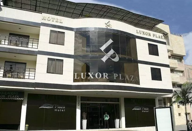 هتل Luxor Plaza Pereira