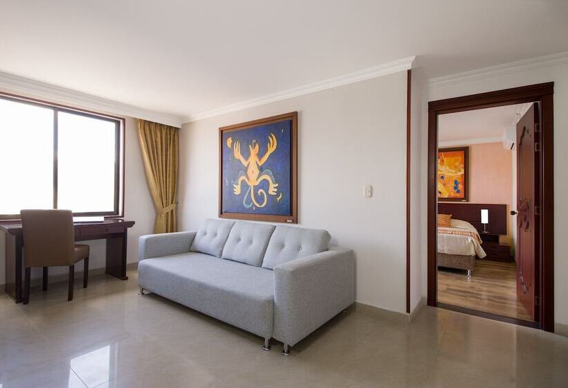 هتل Luxor Plaza Pereira