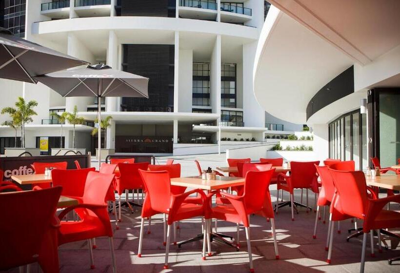 Otel Mantra Sierra Grand