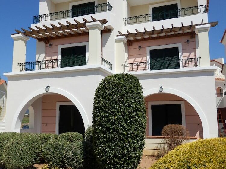 فندق Messina Resort