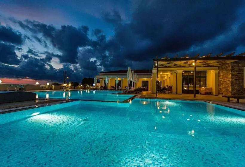 בית מלון כפרי Messina Resort