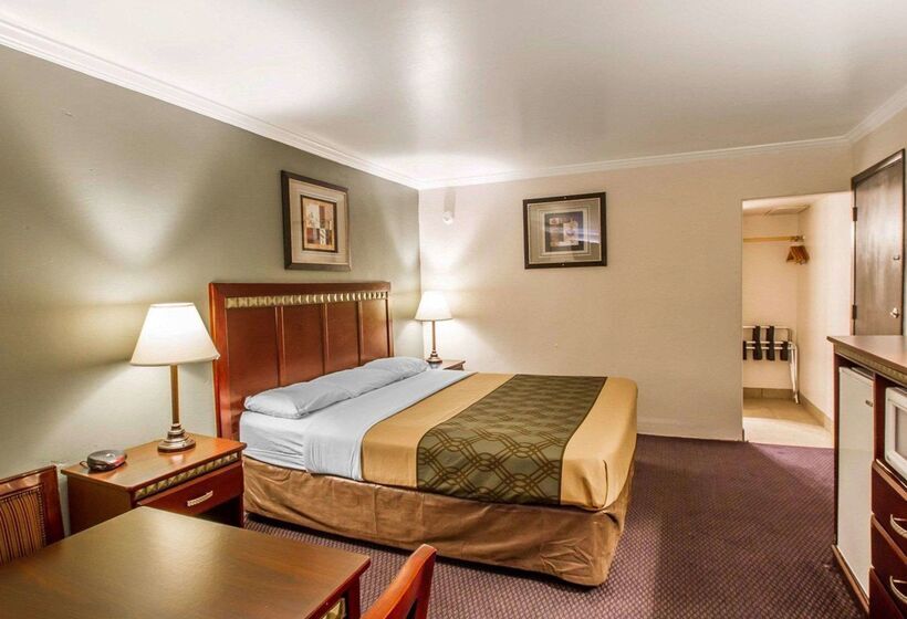 בית מלון כפרי Rodeway Inn Prescott
