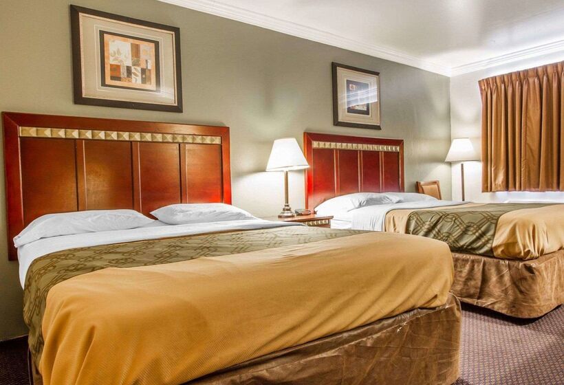 בית מלון כפרי Rodeway Inn Prescott