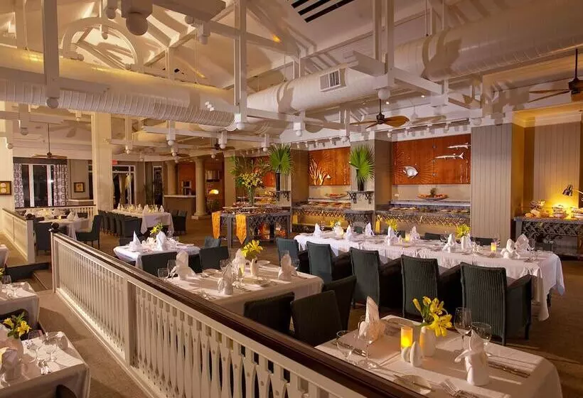 هتل Sandals Emerald Bay   All Inclusive Couples Only