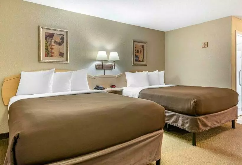 호텔 Suburban Studios South Bend