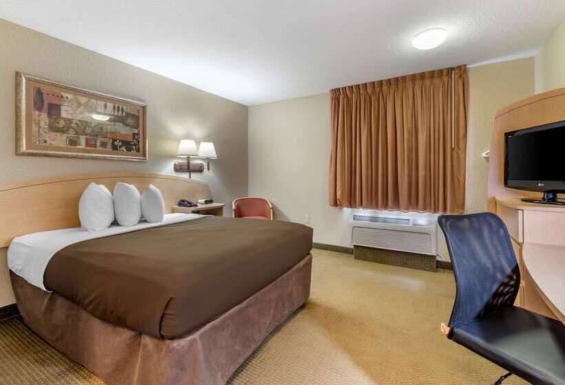 فندق Suburban Studios South Bend