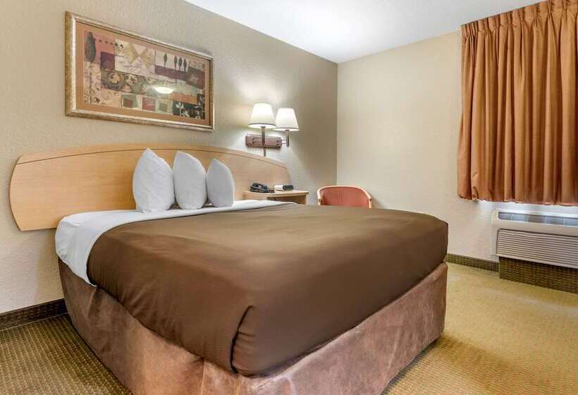 فندق Suburban Studios South Bend