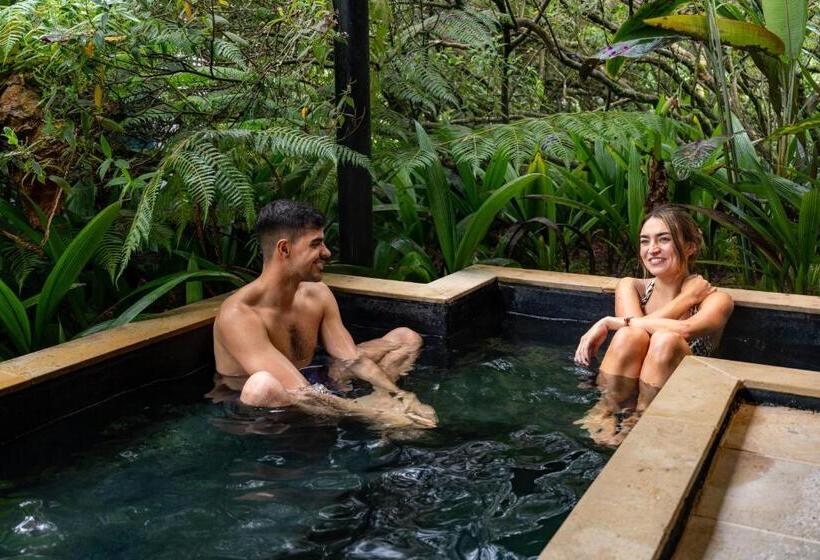 Hotel Termales El Otoño