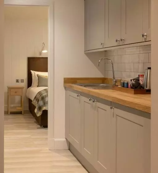 酒店 The Glencoe Inn