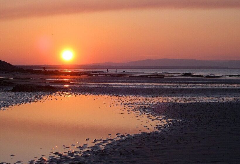 فندق Invernairne