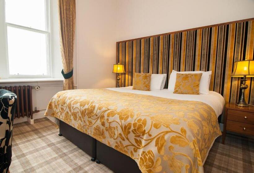 فندق Invernairne