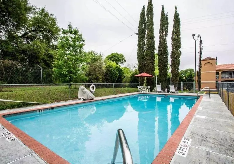 Отель High Springs Inn