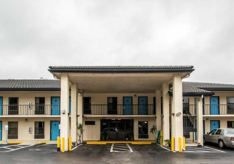 酒店 High Springs Inn