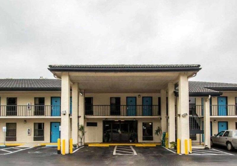 酒店 High Springs Inn