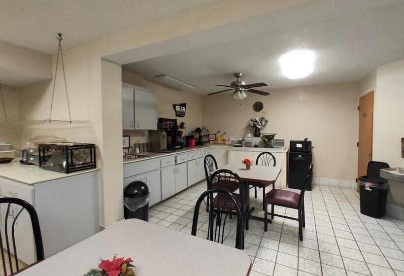 酒店 High Springs Inn