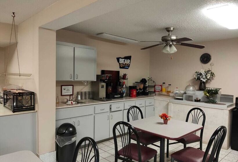 酒店 High Springs Inn