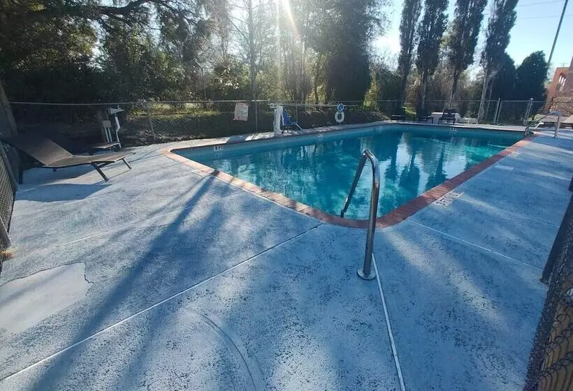 Отель High Springs Inn