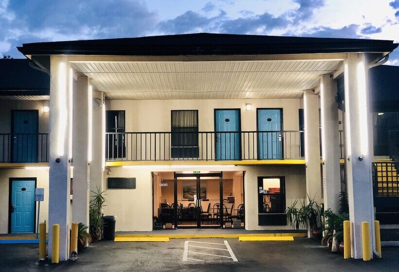 酒店 High Springs Inn