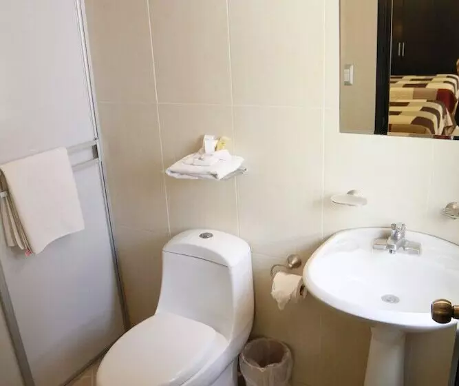 هتل Y Suites El Refugio De Don Carlos