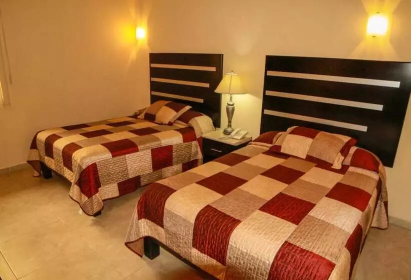 هتل Y Suites El Refugio De Don Carlos