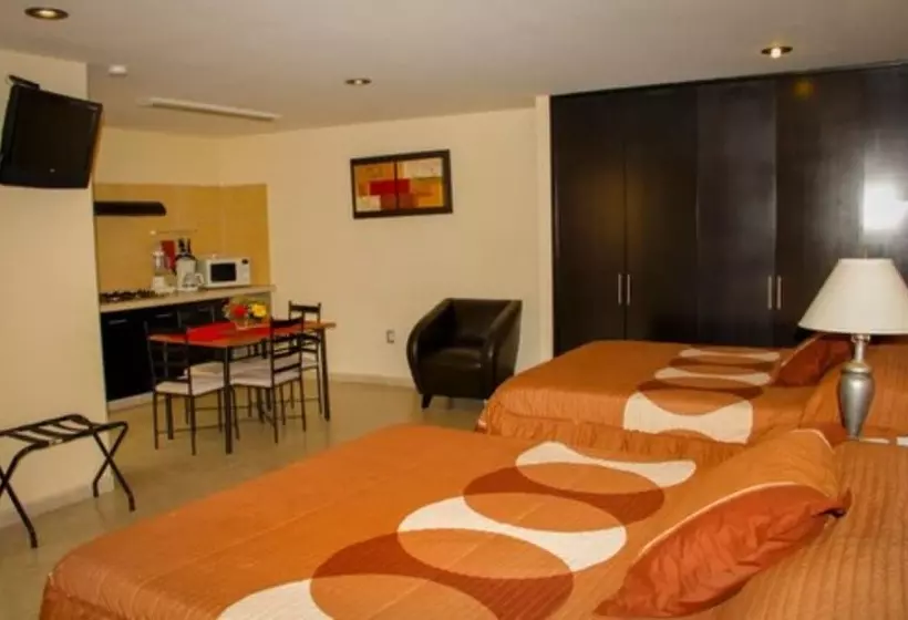 هتل Y Suites El Refugio De Don Carlos