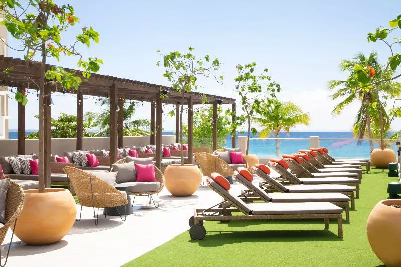 استراحتگاه O2 Beach Club & Spa All Inclusive By Ocean Hotels