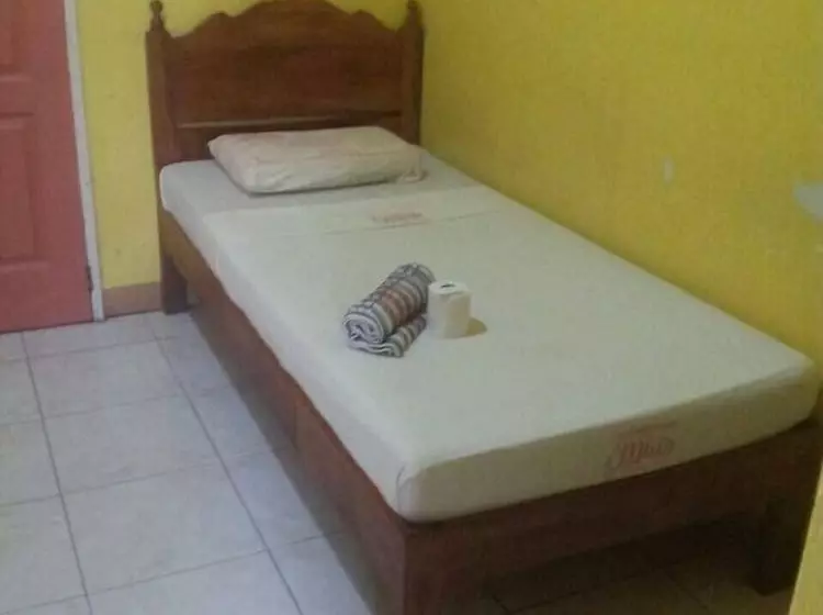 Hotelli Bee Hub Pension